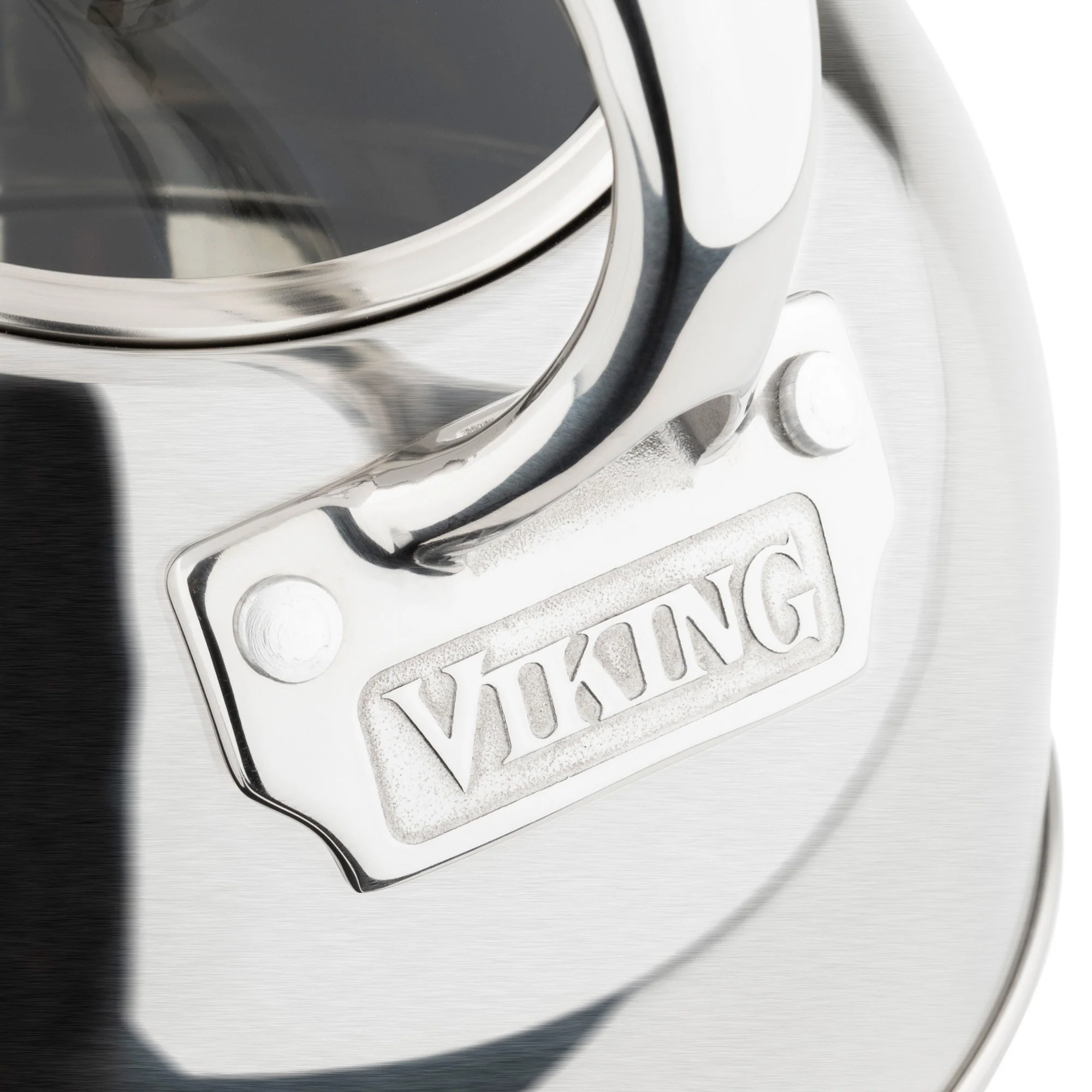 Viking 2.6-Quart Satin Finish Stainless Steel Whistling Kettle with 3-Ply Base - Image 5