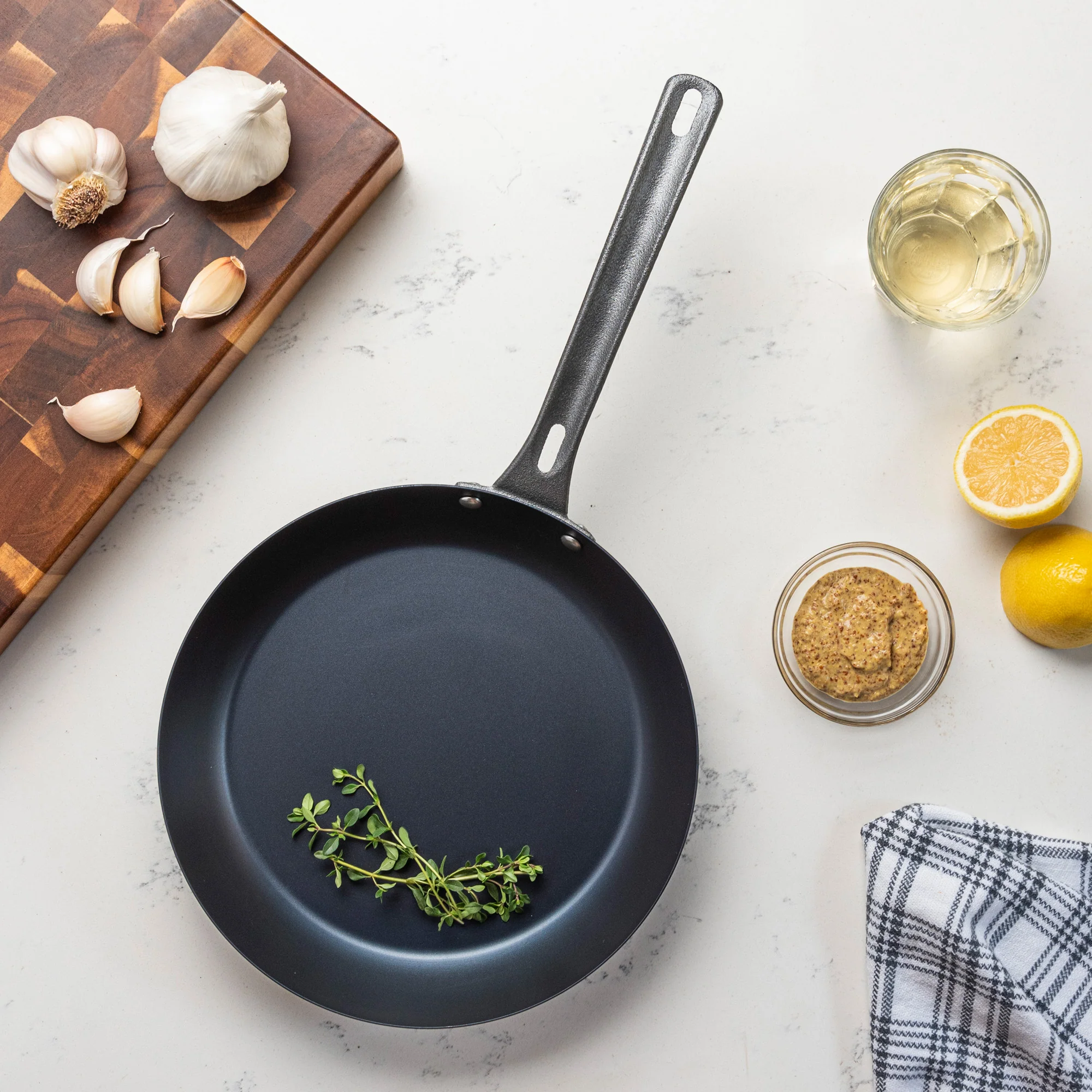Viking Blue Carbon Steel 10-Inch Fry Pan - Image 7
