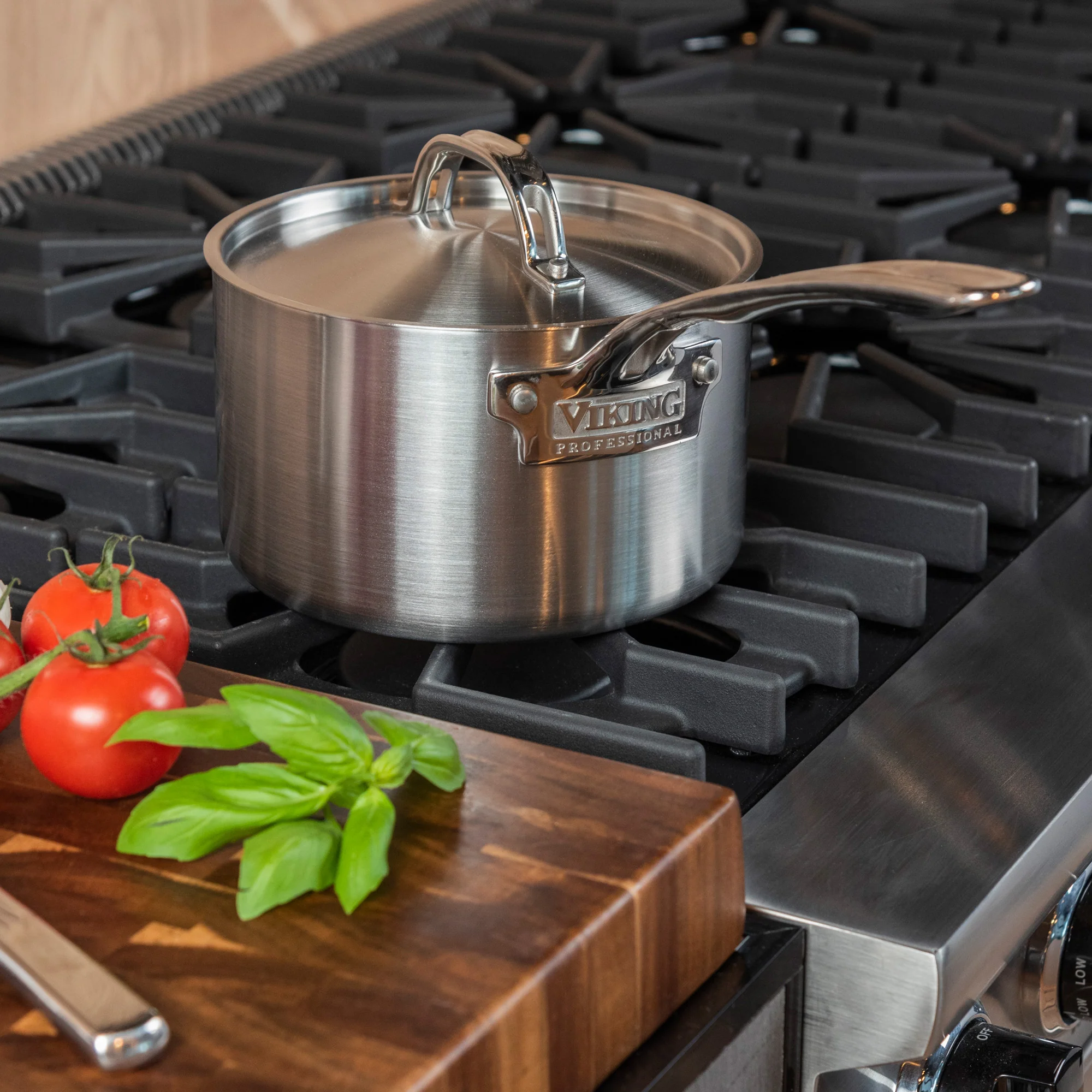 Viking Professional 5-Ply 3-Quart Sauce Pan with Metal Lid - Image 4
