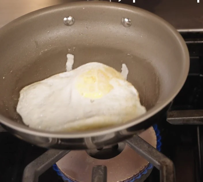 Viking PureGlide Pro 3-Ply 8 Inch Fry Pan - Image 3